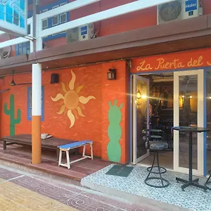 Marine House Hostel Phi Phi Don